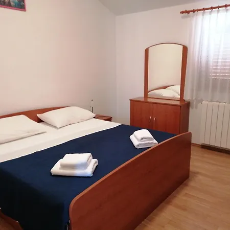 Apartman Tea, Quiet In The Center